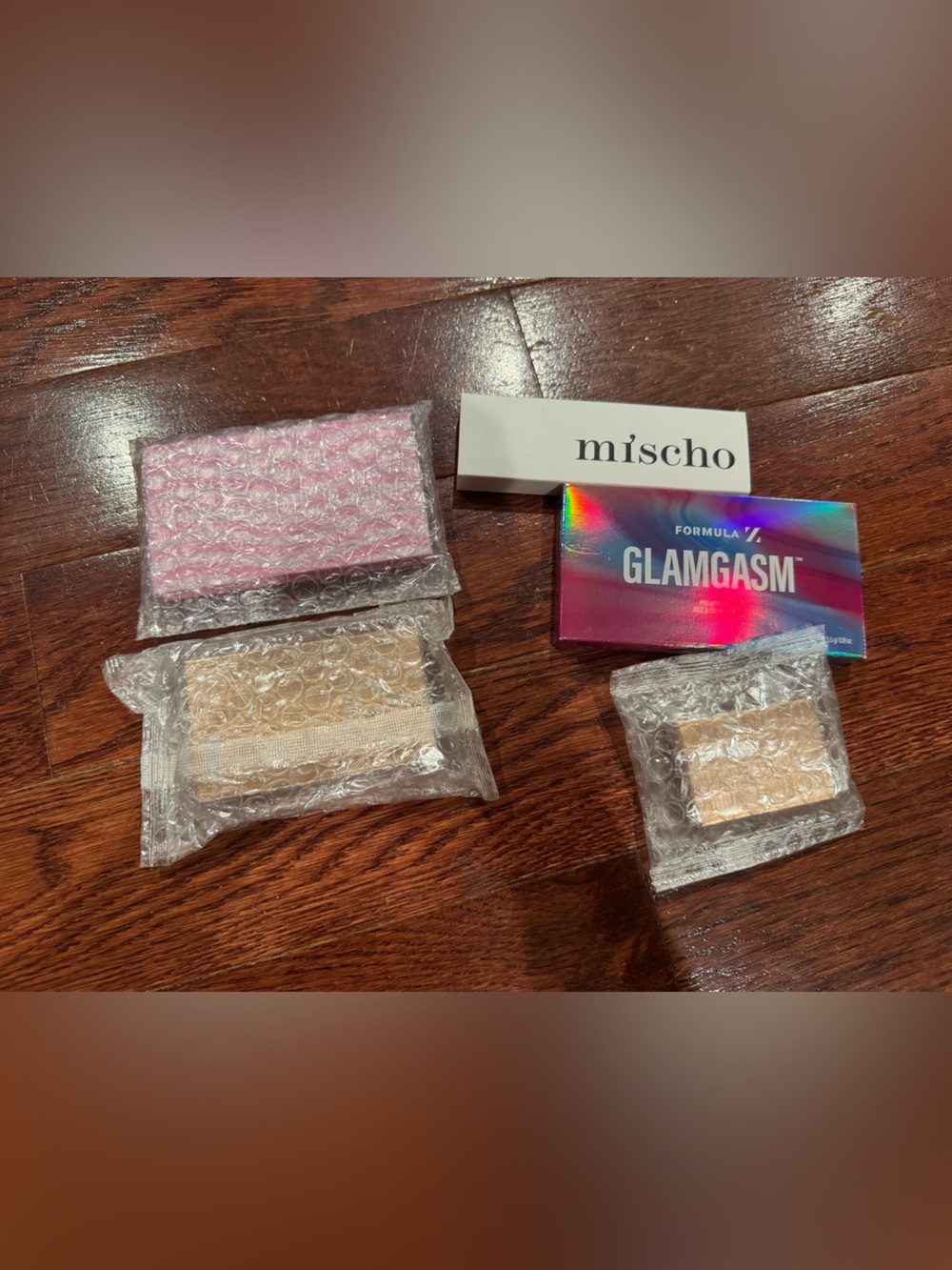 makeup bundle. - Picture 2 of 3